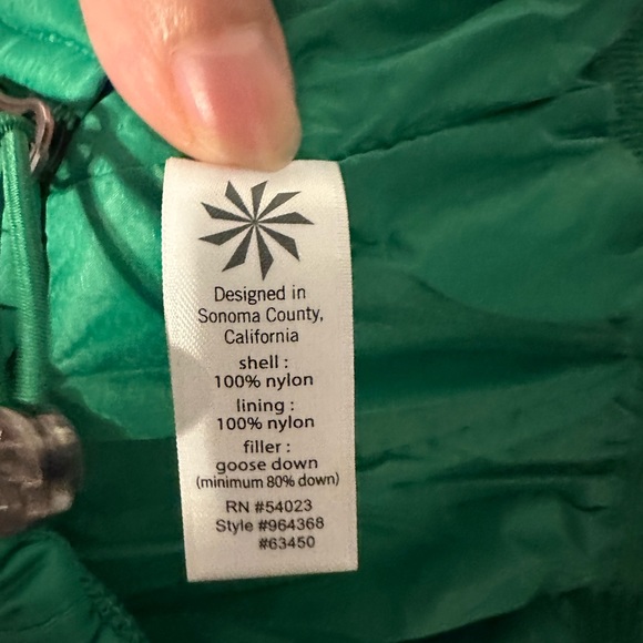 Athleta Downalicious Puffer Vest - Picture 15 of 15